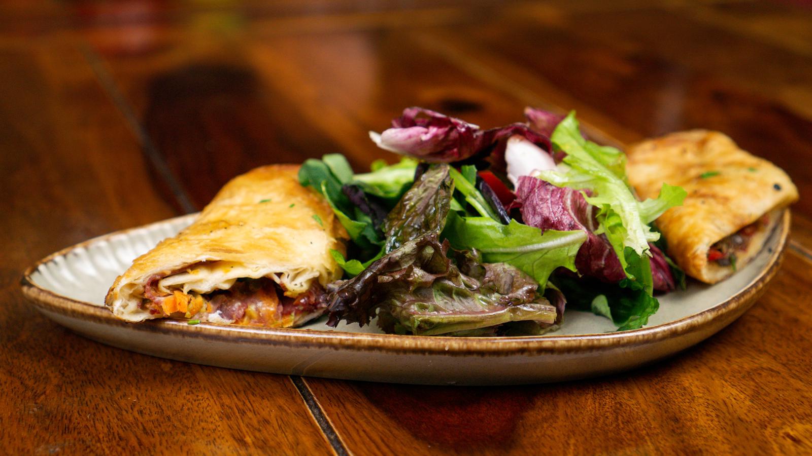 G HS 04 Beef Garlic Pastrami 1 Pcs Quesadilla Paçanga