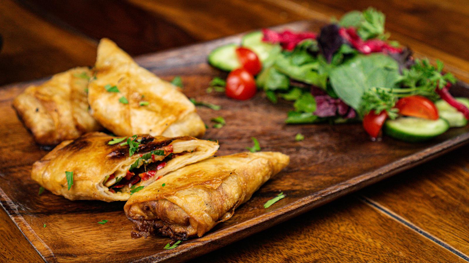 G HS 04 Beef Garlic Pastrami 2 Pcs Quesadilla Paçanga